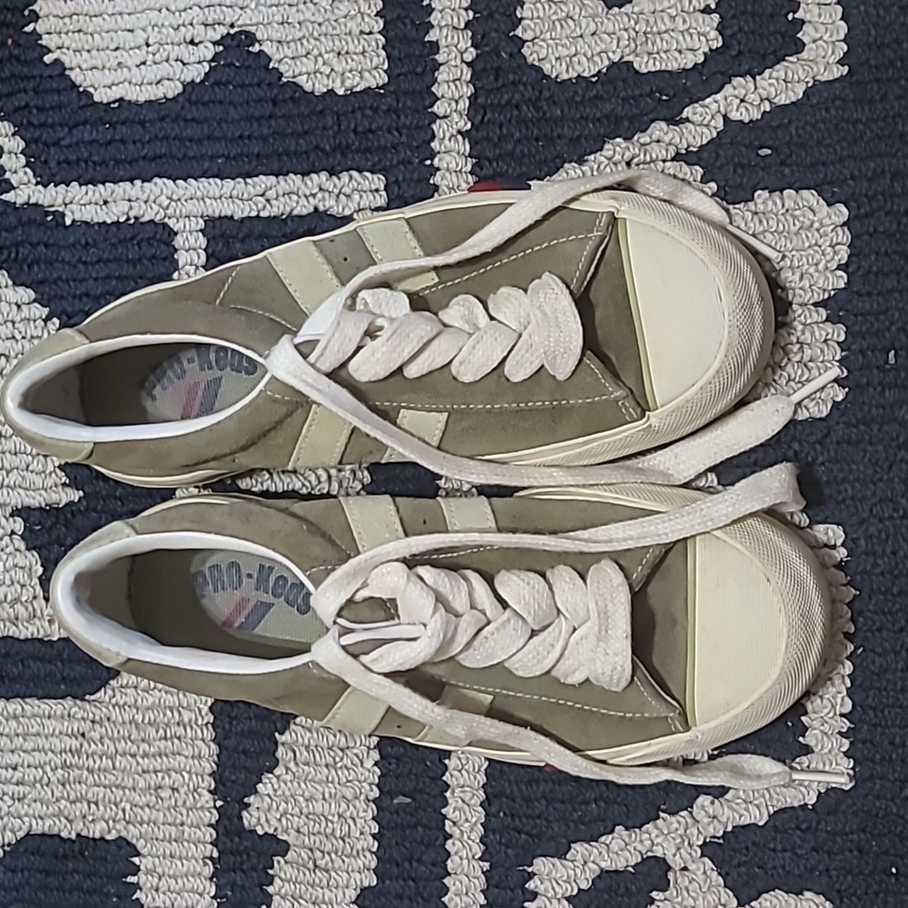 Pro-Keds Sneakers
